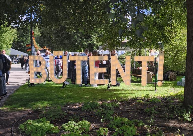 Dalinamės akimirkomis iš diskusijų festivalio „Būtent!“