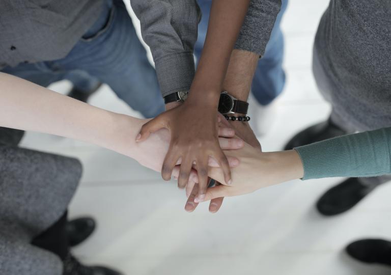 Mapping third-country national migrants' mental health situation in EU: applied policies and occurring challenges