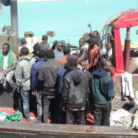 Use of social media in the fight against migrant smuggling: EMN Inform 2016 (EN)